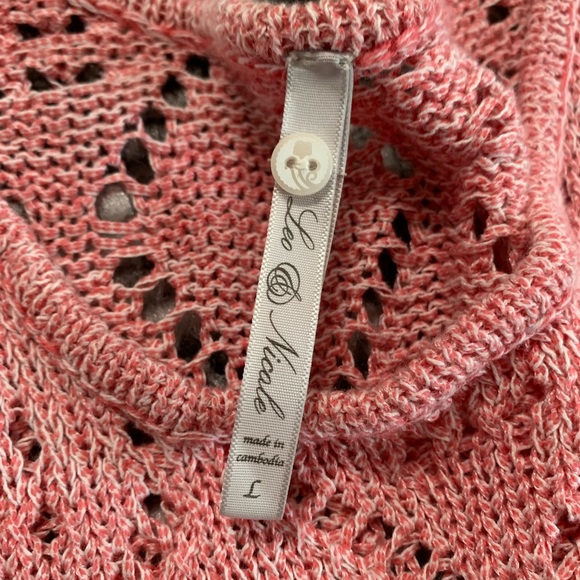 Leo & Nicole Women’s Pink Knit Sweater Blouse Size Large - Picture 9 of 15